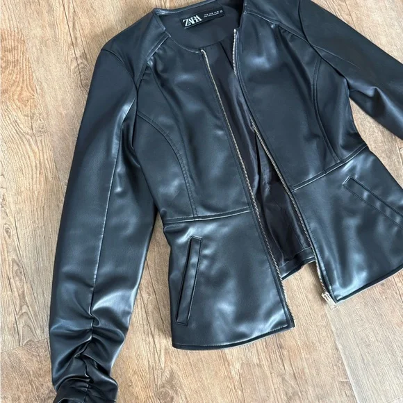 Zara Black Faux Leather Women's Blazer - Picture 2 of 6